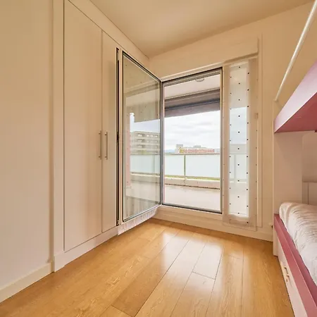 Apartment Family Retreat With Views, Terrace & Parking Vitoria-Gasteiz
